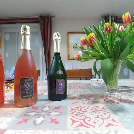 Les Champenoises 4* タンクー