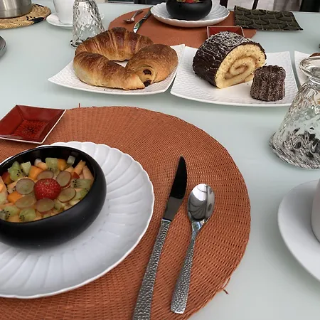 Les Champenoises Bed & Breakfast Tinqueux